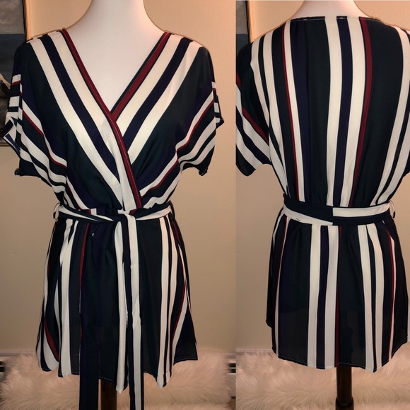 GREEN STRIPES TOP! - Picture 4 of 6